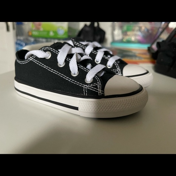 Converse Toddler shoes - Picture 3 of 3